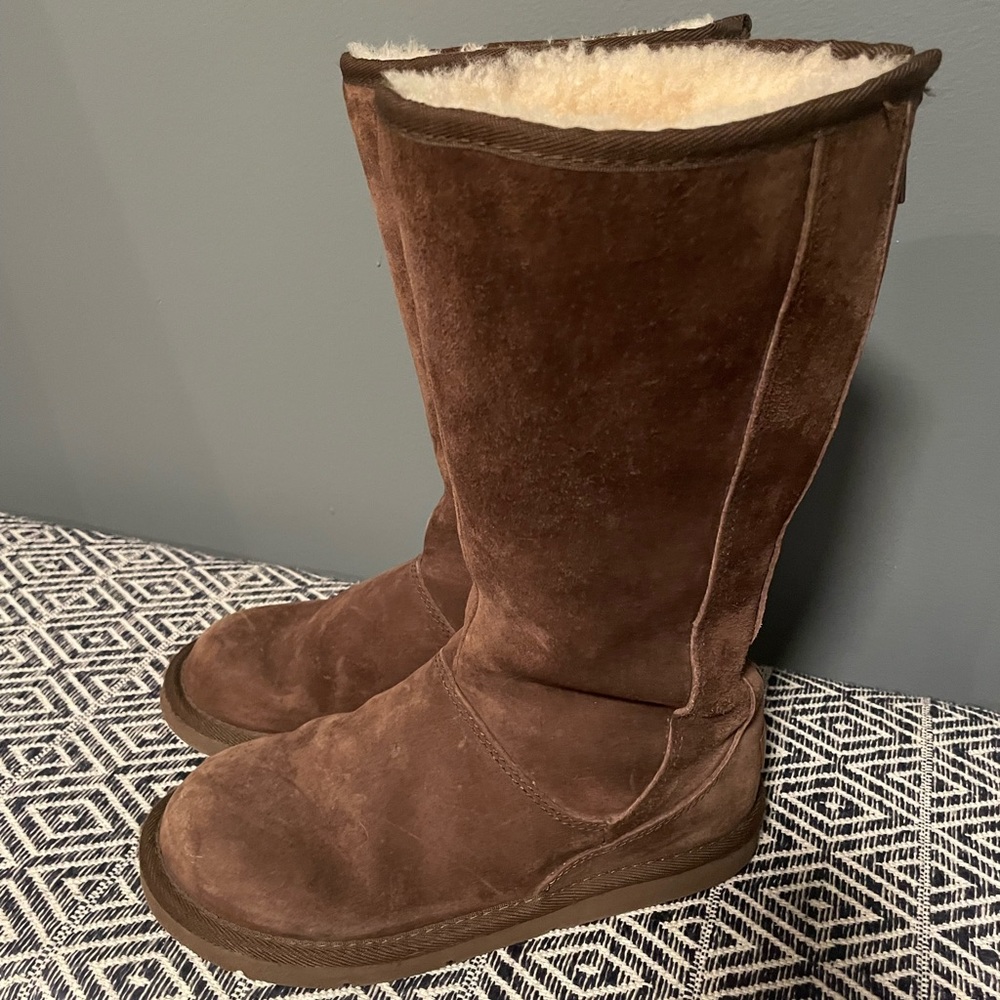 Brown UGG Boots Knightsbridge